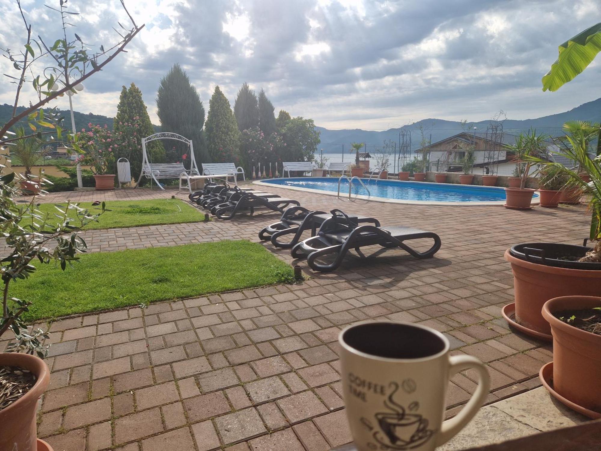 Casa Marina Hotel Ieşelniţa Bagian luar foto