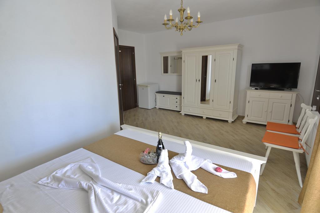Casa Marina Hotel Ieşelniţa Bagian luar foto